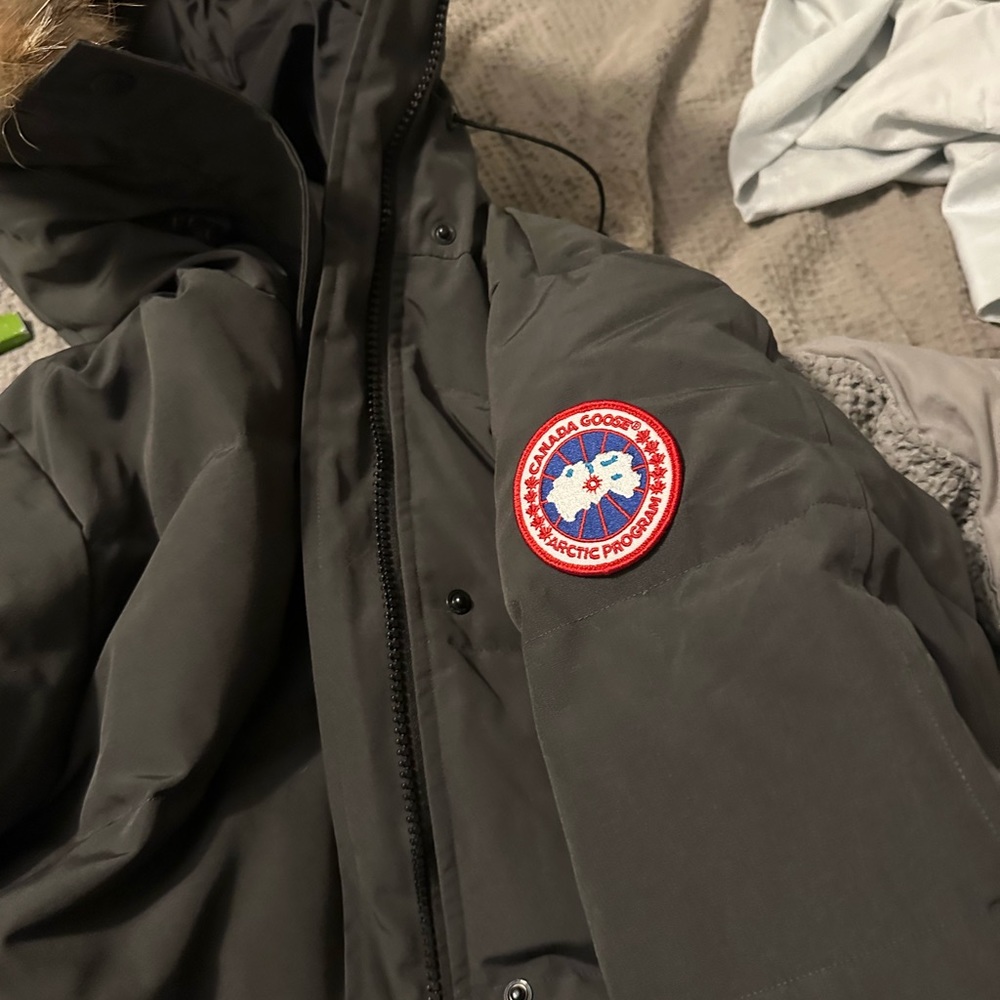 Canada Goose 3/4 coat.  Fusion Fit